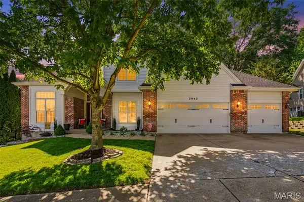 2942 Marchbanks Place, St Louis, MO 63129