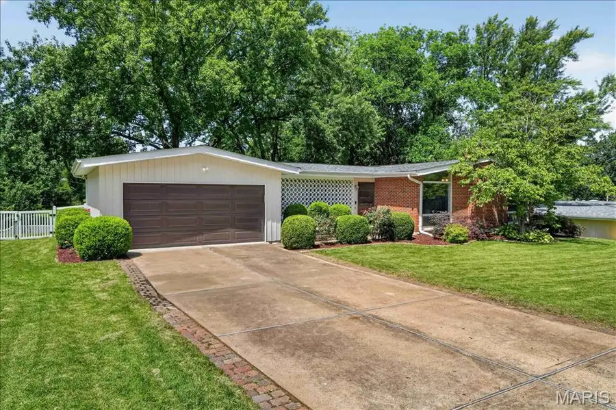 15 Bal Harbour Drive, Saint Louis, MO 63146 - #2