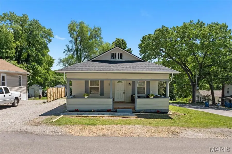 3201 Edgewood Avenue, Alton, IL 62002 - #2