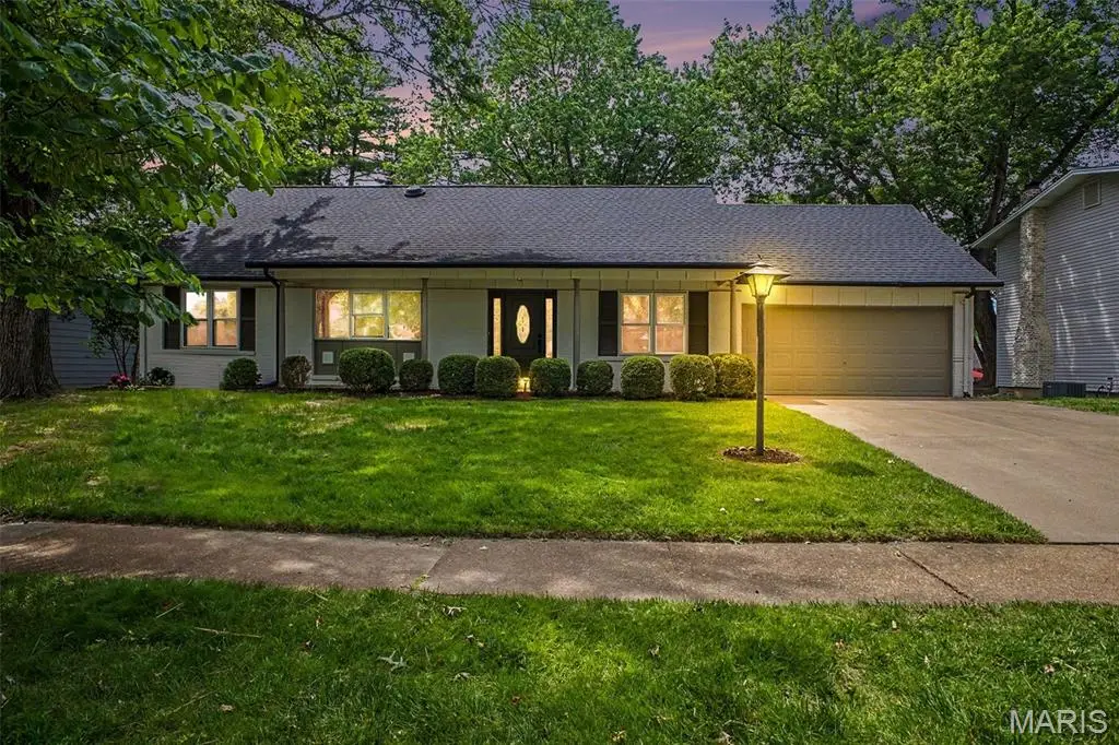 1015 Fernway Lane, Saint Louis, MO 63141 - #1