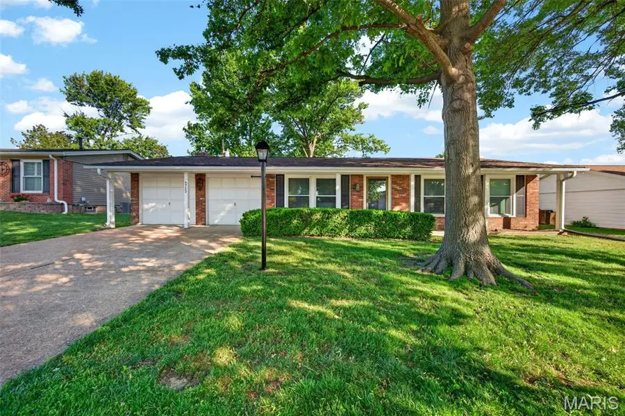 4723 Langtree Drive, Saint Louis, MO 63128 - #3