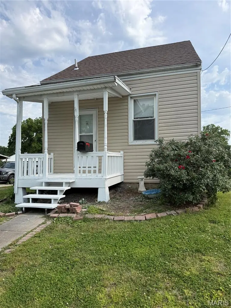 802 E Olive Street, Red Bud, IL 62278 - #1