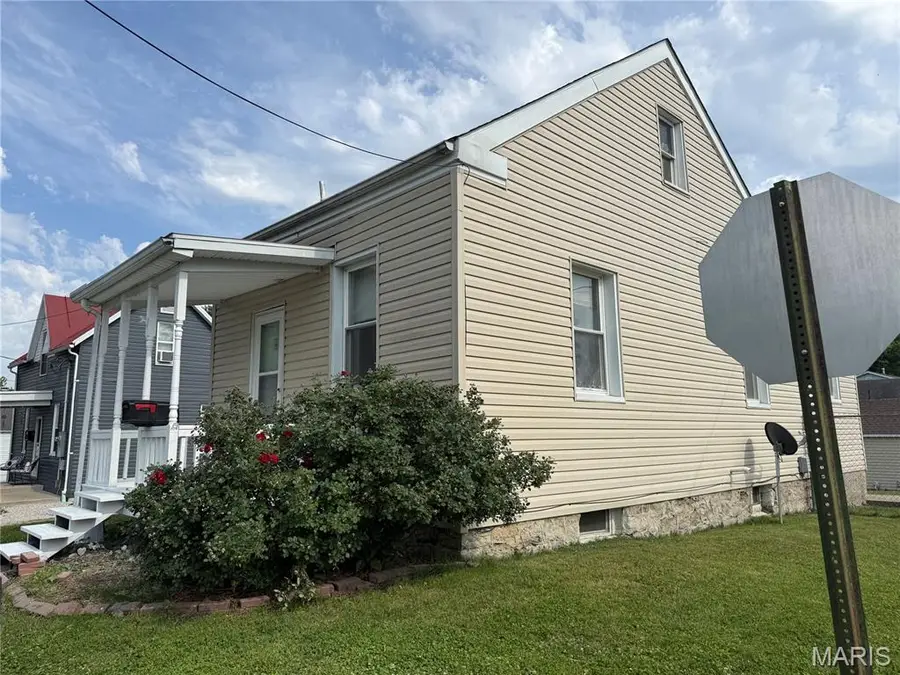 802 E Olive Street, Red Bud, IL 62278 - #3