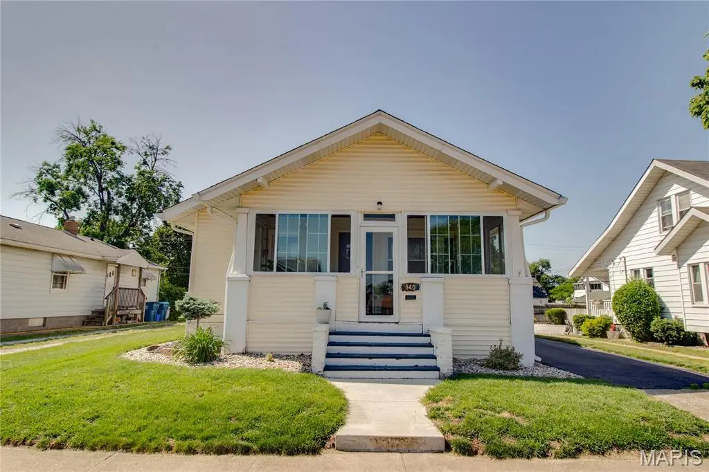 840 E Ferguson Avenue, Wood River, IL 62095 - #1