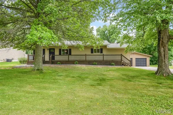 4625 Old Caseyville Road, Belleville, IL 62223