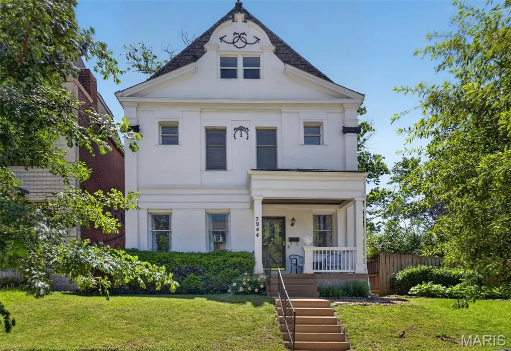 3944 Russell Boulevard, Saint Louis, MO 63110 - #1