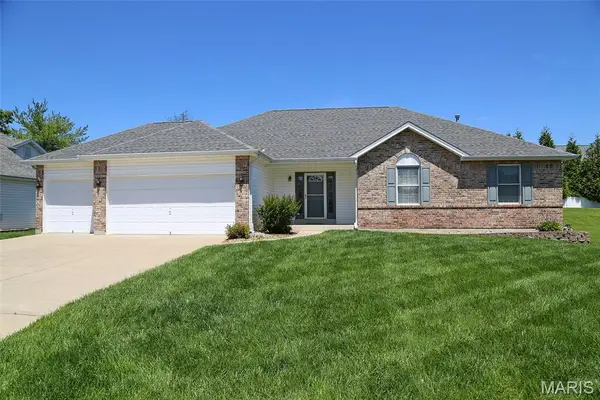 204 Jacobs Way, St Peters, MO 63376