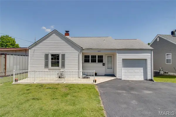3407 Milton Drive, Alton, IL 62002