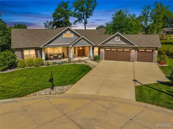 120 Independence Drive, Highland, IL 62249