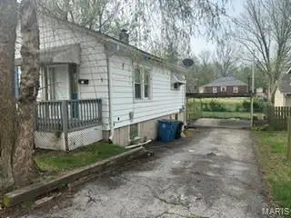 9078 Patrick Drive, Saint Louis, MO 63114 - #2