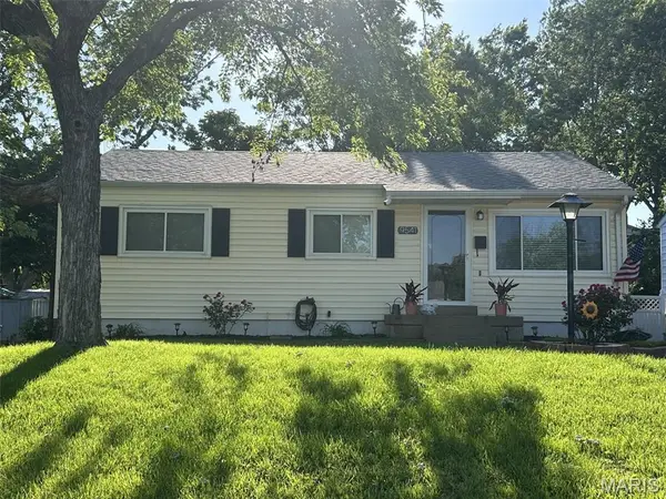 9541 Dulles Court, Affton, MO 63123