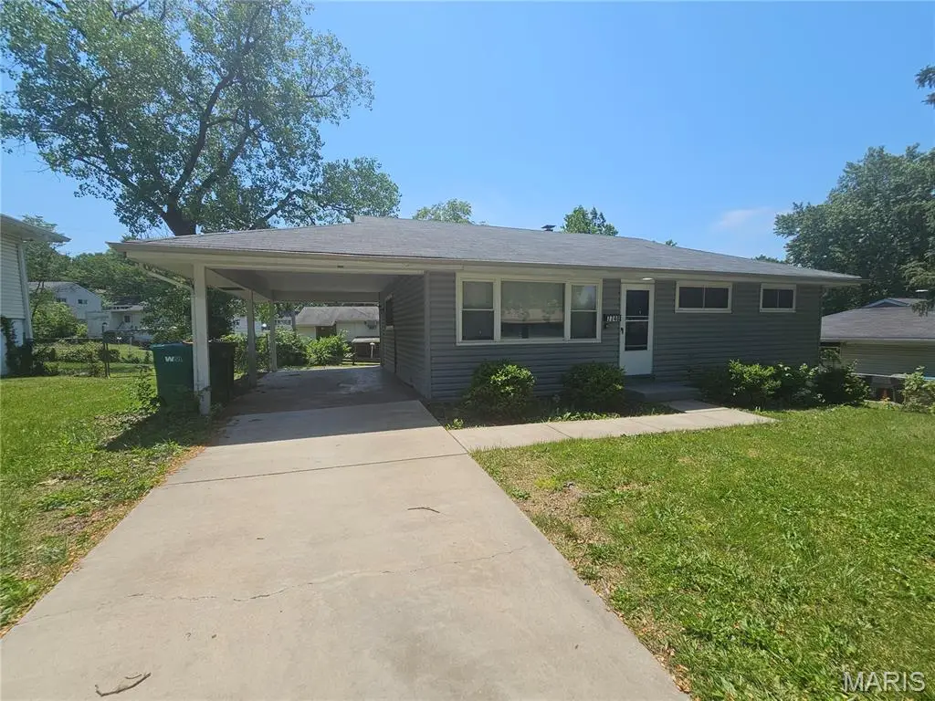 7748 Paddington Drive, Saint Louis, MO 63121 - #1