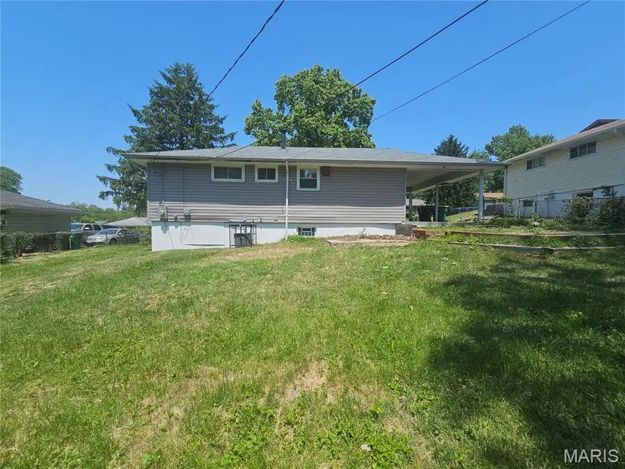 7748 Paddington Drive, Saint Louis, MO 63121 - #3