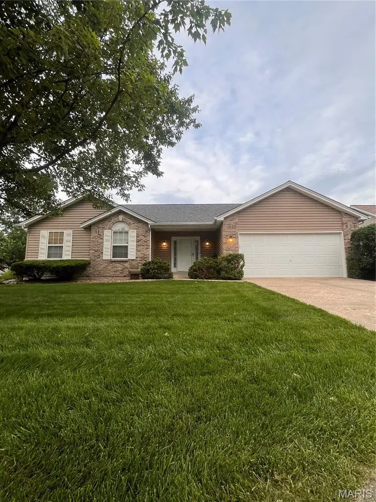 1075 Reddington Timbers Drive, Saint Charles, MO 63304 - #1