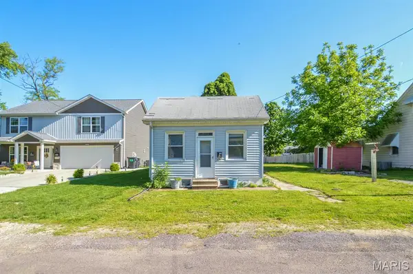 1319 Eisenhower Road, Mascoutah, IL 62258