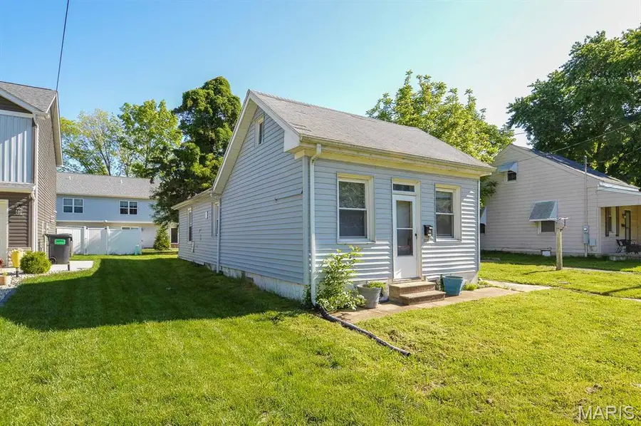 1319 Eisenhower Road, Mascoutah, IL 62258 - #3