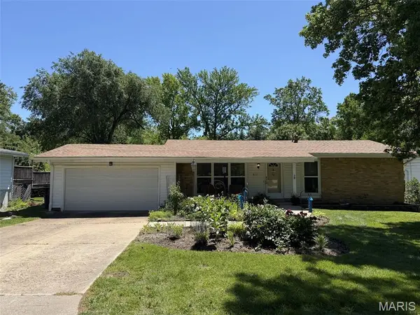 812 Brookvale Terrace, Manchester, MO 63021