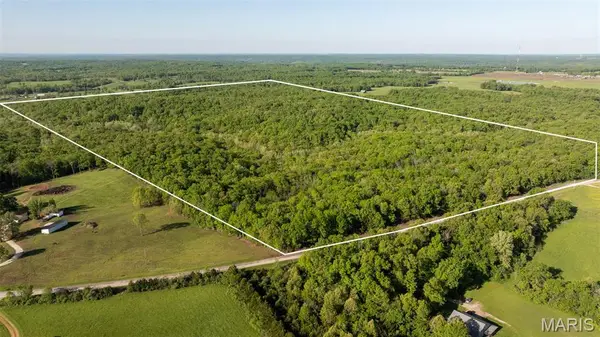 000 Highway Pp, New Bloomfield, MO 65063