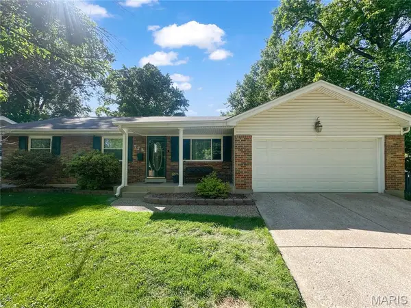 775 Gerald Avenue, Hazelwood, MO 63031