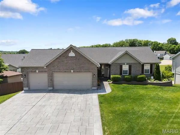 7028 Brooks Farm Drive, House Springs, MO 63051