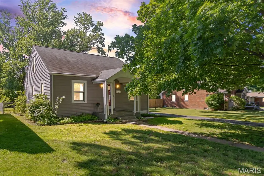 119 Kenwood Lane, Collinsville, IL 62234 - #2