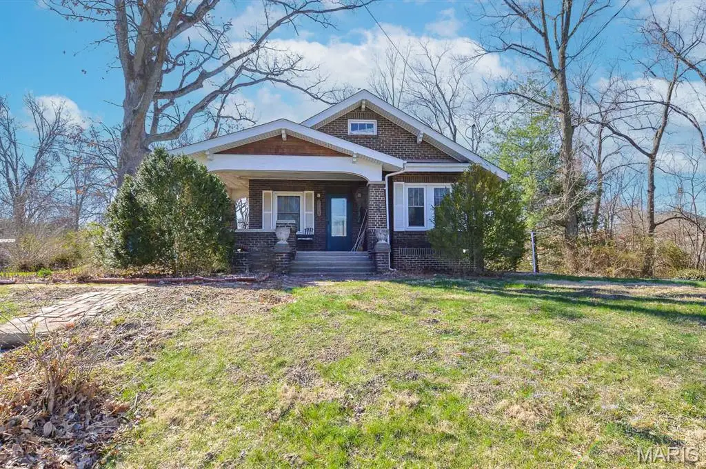 717 Crestwood Drive, Godfrey, IL 62035 - #1