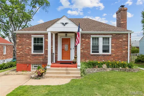 9130 Wayne Drive, St Louis, MO 63123