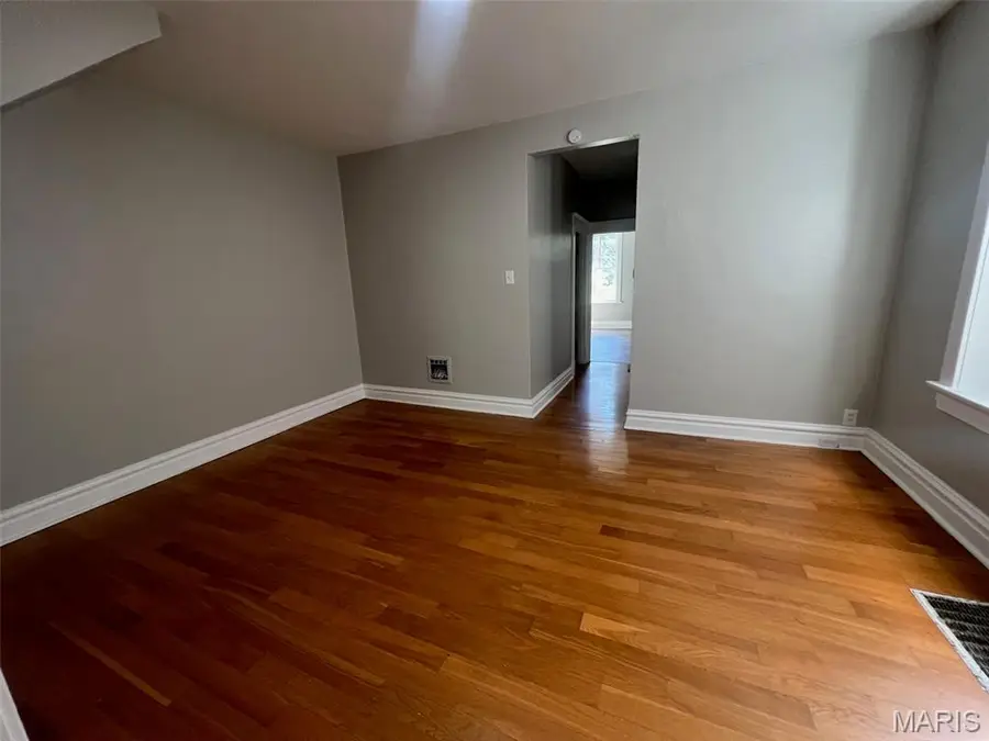 4650 Michigan Avenue, Saint Louis, MO 63111 - #3