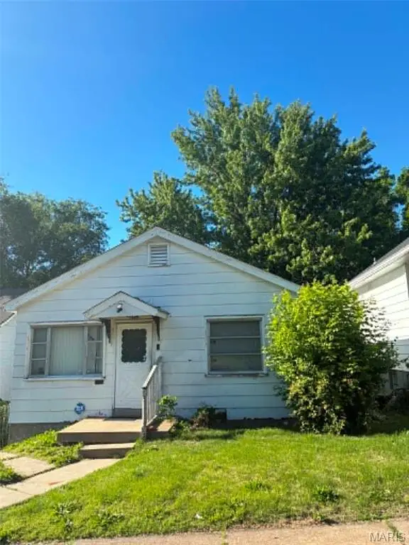 1139 Canaan Avenue, St Louis, MO 63147