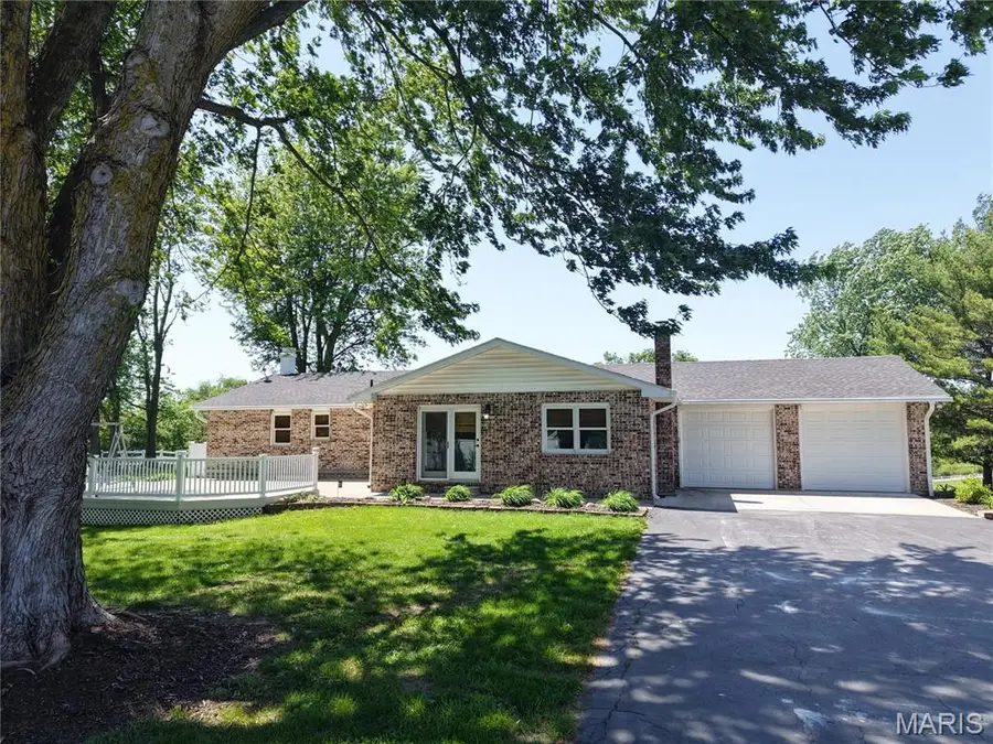 12596 New London Gravel Rd, New London, MO 63459 - #3