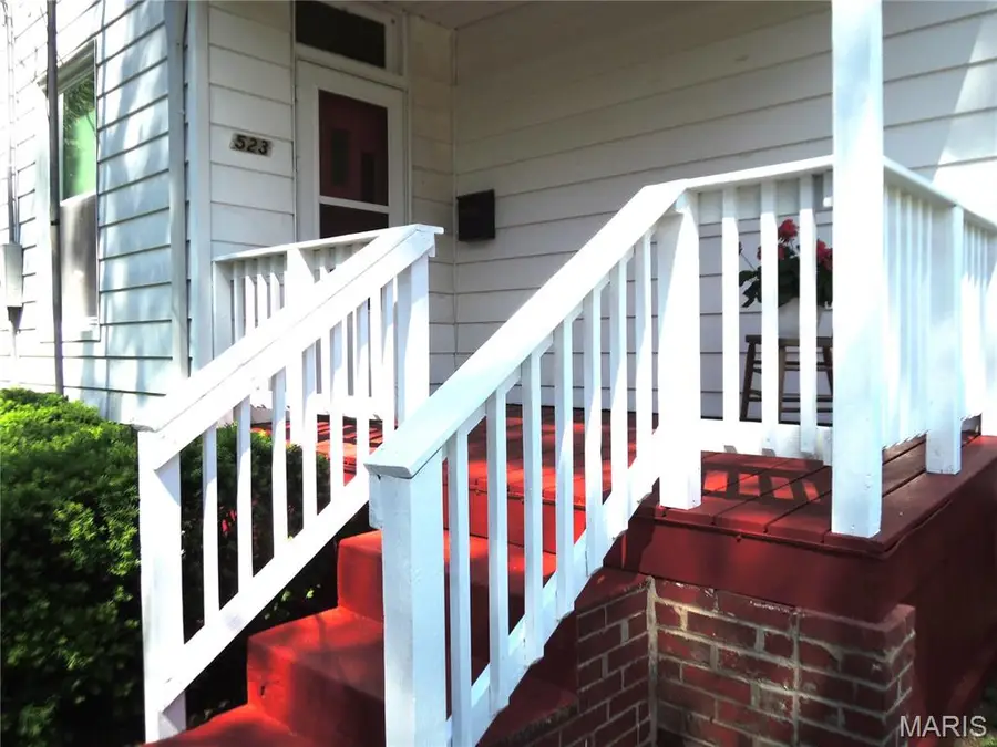 523 E College Avenue, Greenville, IL 62246 - #3