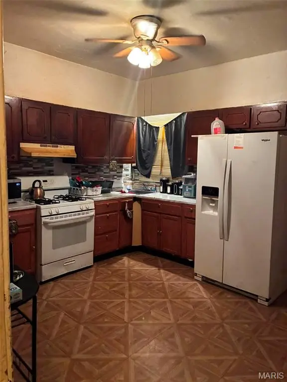 5645 Terry Avenue, Saint Louis, MO 63120 - #2