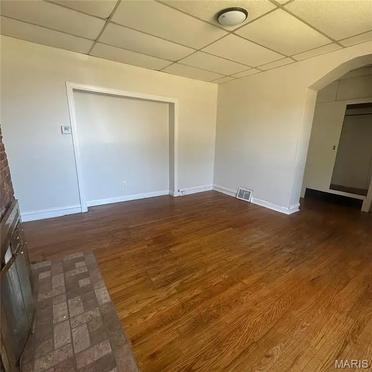 4642 Farlin Avenue #1F, Saint Louis, MO 63115 - #3