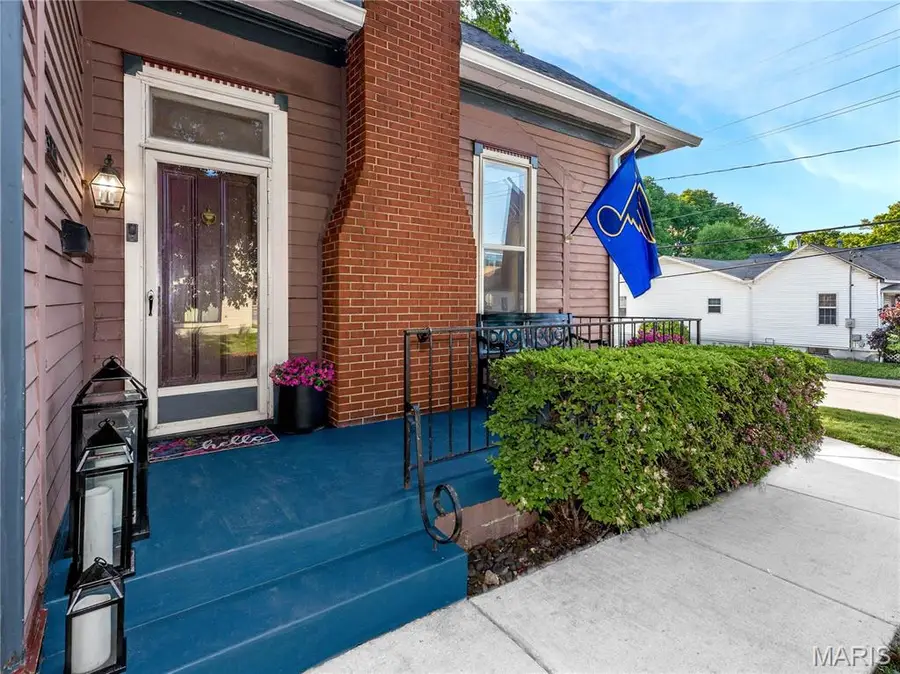 301 S Kansas Street, Edwardsville, IL 62025 - #2