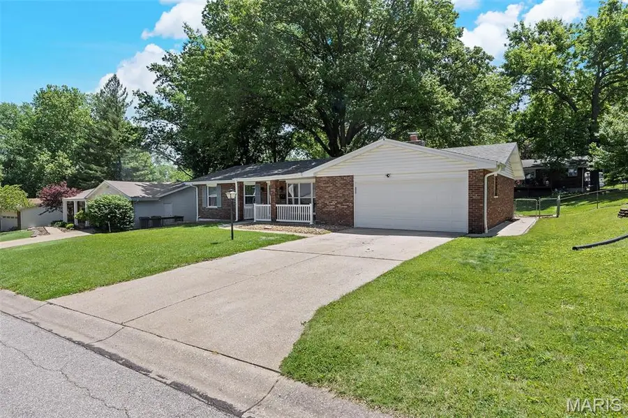 208 Canary Lane, Saint Charles, MO 63301 - #2