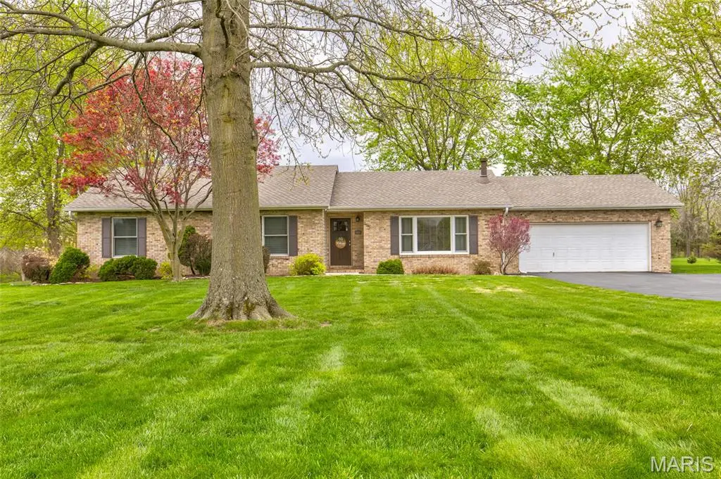 403 Northfork Drive, Brighton, IL 62012 - #1
