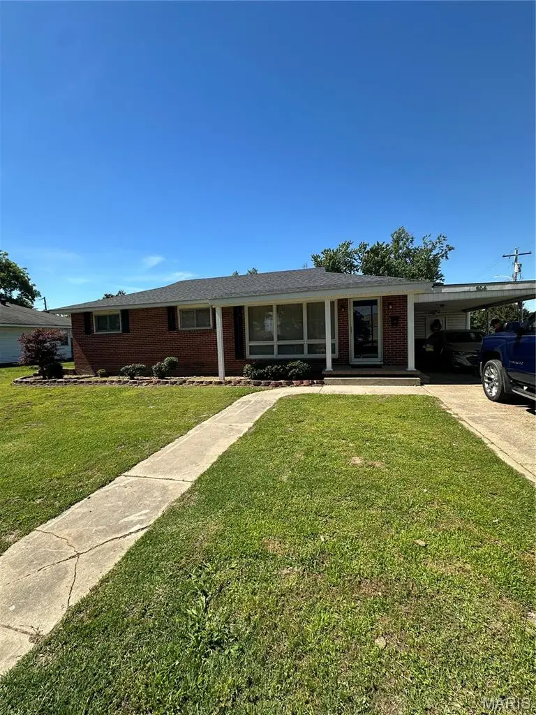 504 Virginia St, Sikeston, MO 63801 - #3