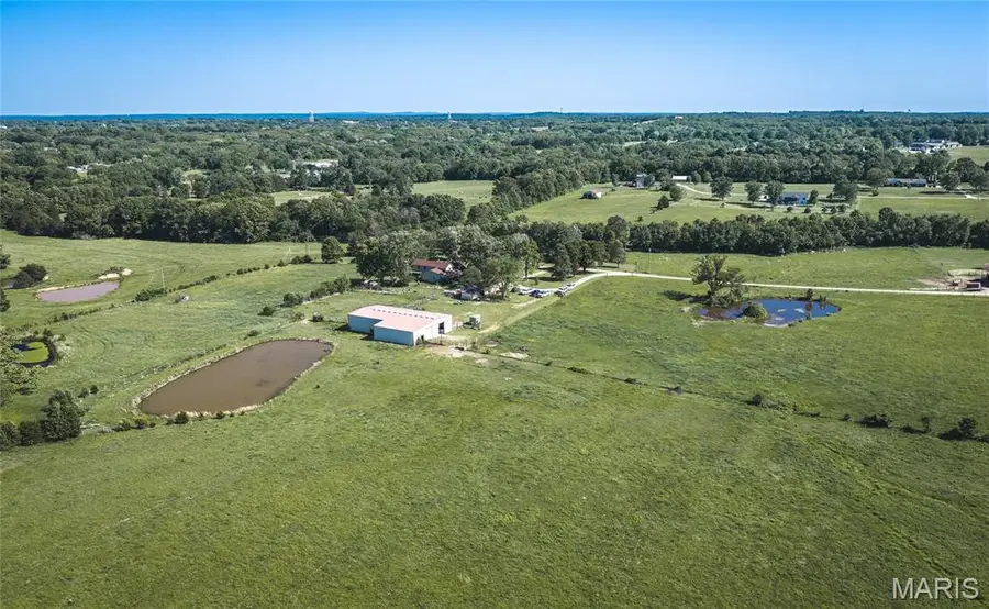 385 Woods Farm Road, Sullivan, MO 63080 - #2