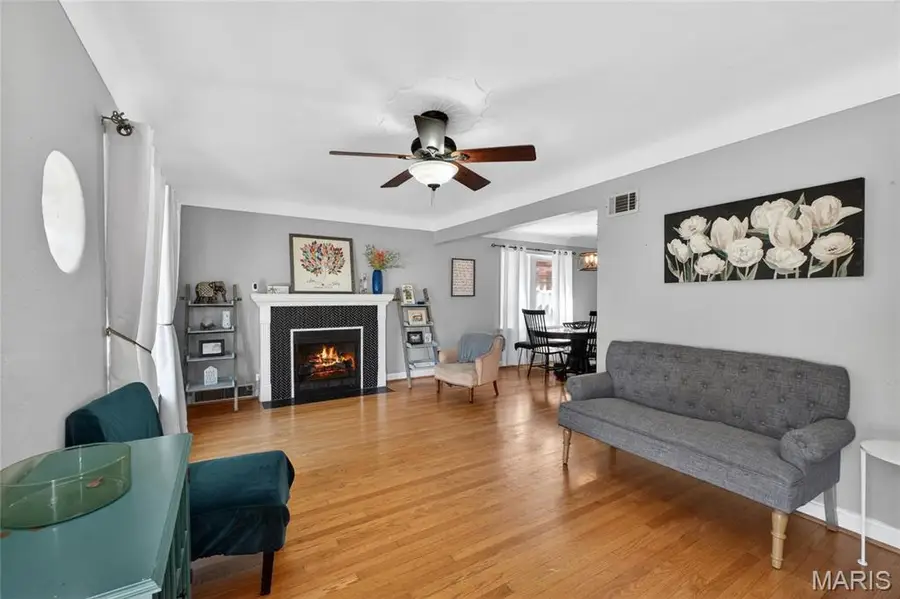 6627 Winona Avenue, Saint Louis, MO 63109 - #3