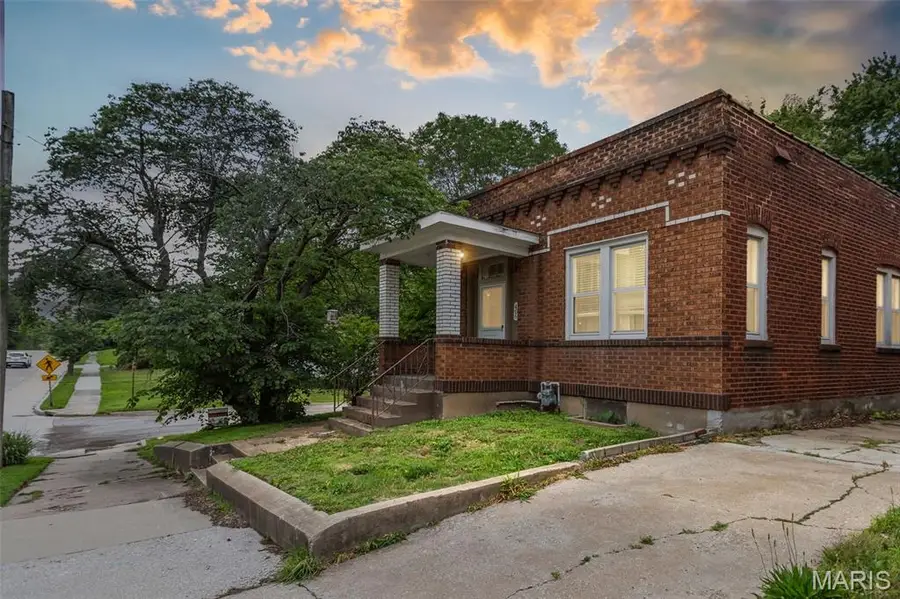 406 E 9th Street, Alton, IL 62002 - #2