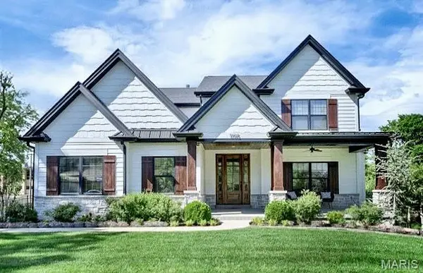 11915 Kendon Drive, Des Peres, MO 63131