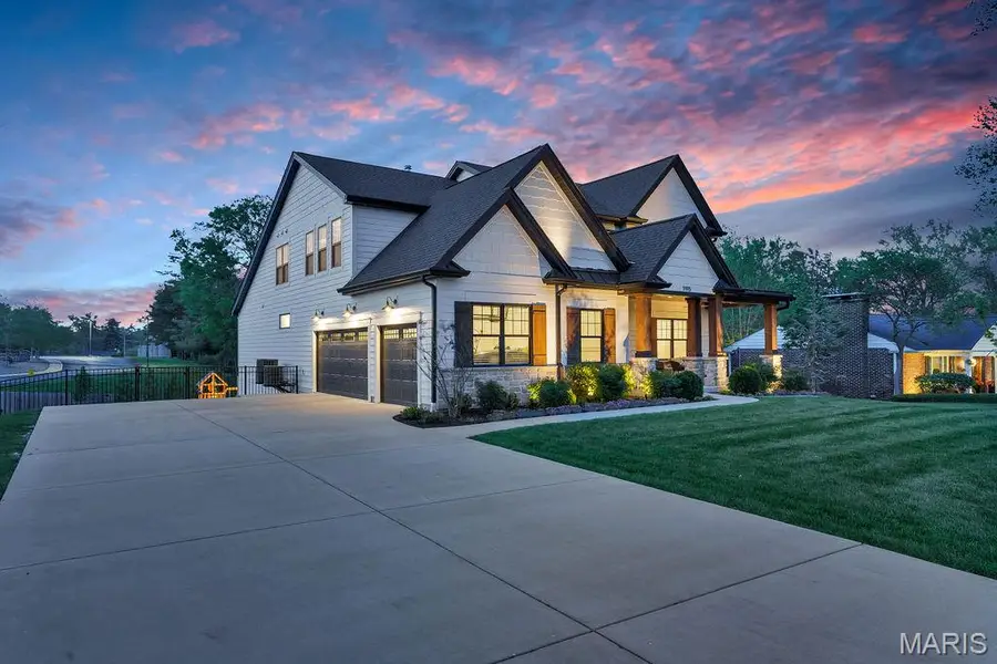 11915 Kendon Drive, Des Peres, MO 63131 - #2