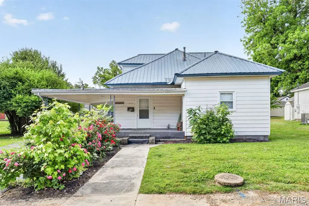 317 W Fannetta Street, Dexter, MO 63804 - #1