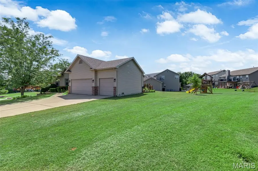 810 Kevin Drive, Wentzville, MO 63385 - #2