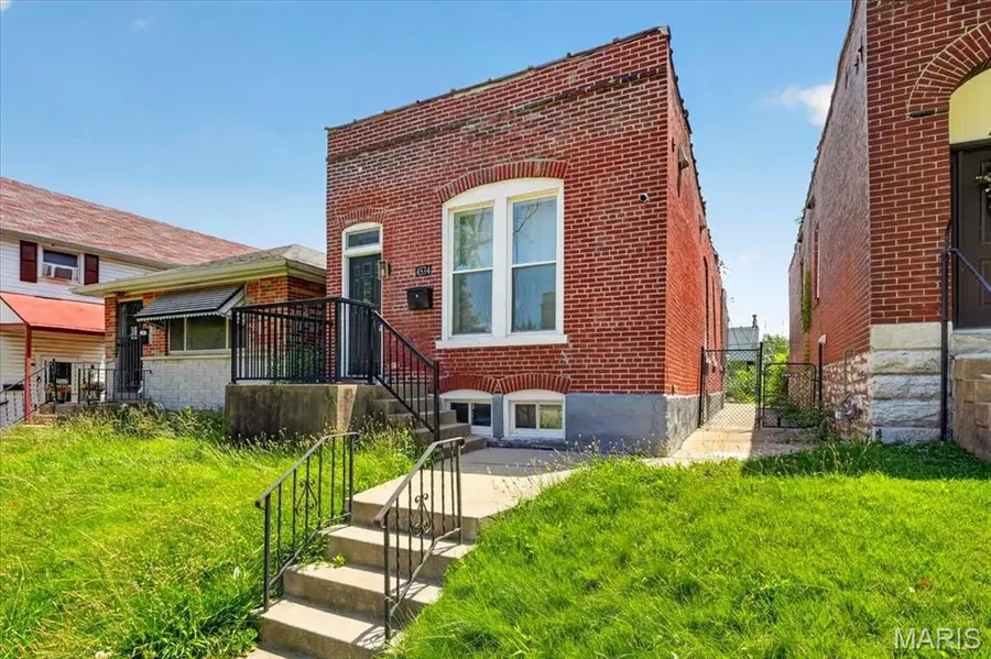 4534 Minnesota Avenue, Saint Louis, MO 63111 - #2
