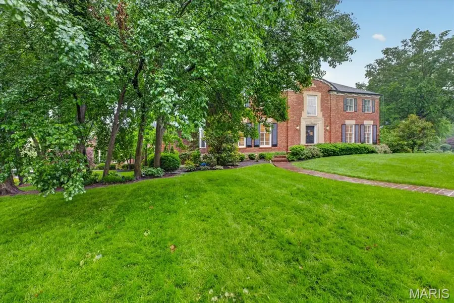 23 Rio Vista Drive, Ladue, MO 63124 - #2