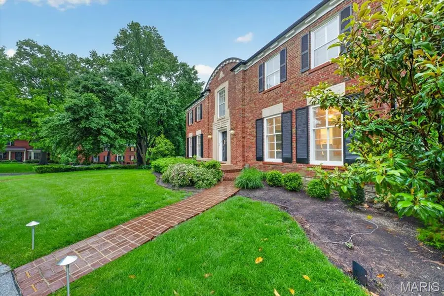 23 Rio Vista Drive, Ladue, MO 63124 - #3