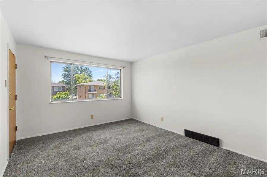 761 Thompson Drive, Florissant, MO 63031 - #2