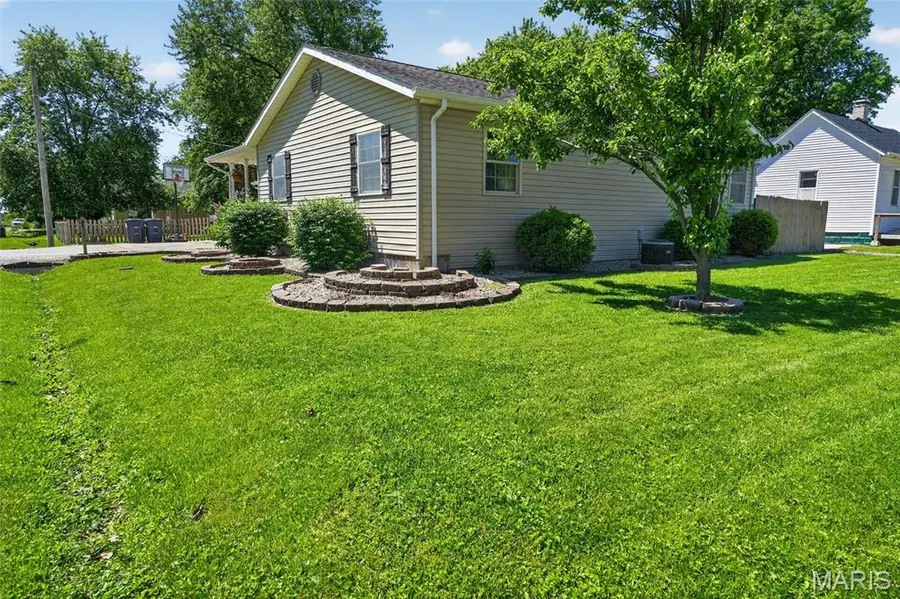 701 Mill Street, Mount Olive, IL 62069 - #2
