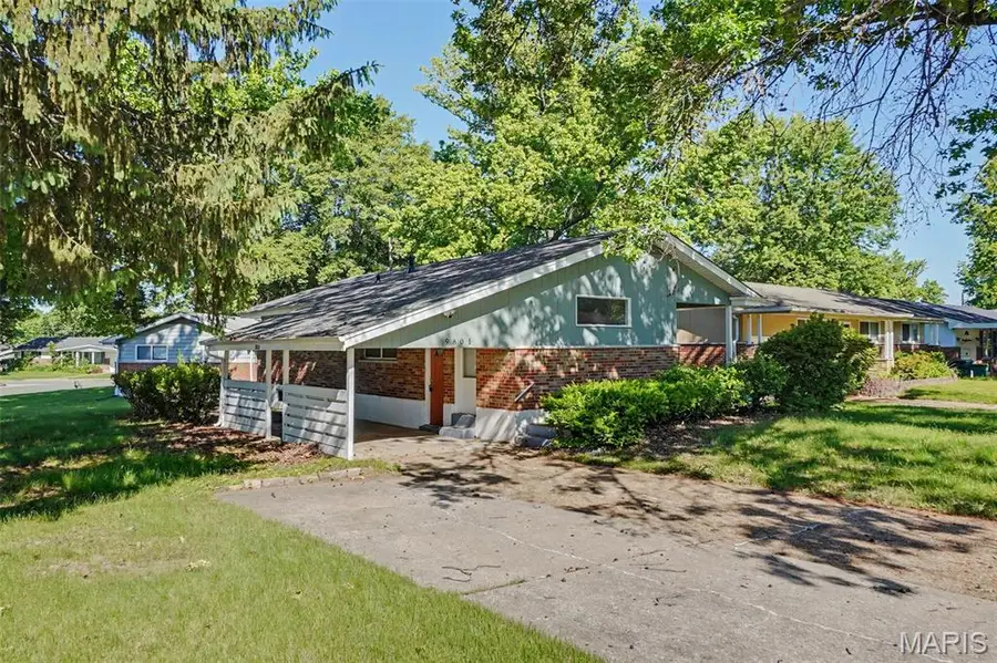 9801 Lawnview Drive, Saint Louis, MO 63136 - #2